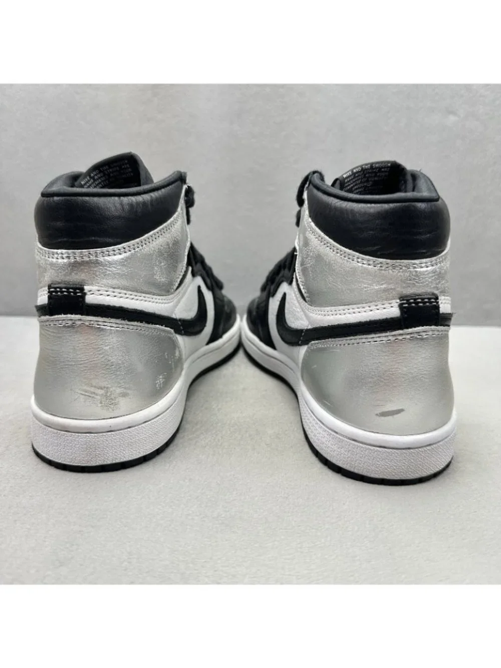Womens Size 6 Nike Air‎ Jordan 1 Retro High Silver Toe Shoes Metallic Sneakers